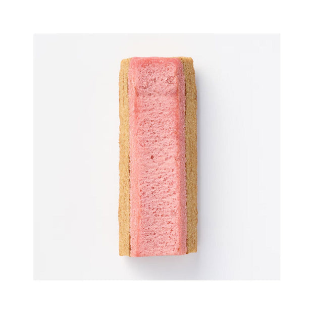Muji Baumkuchen Bran & Strawberry